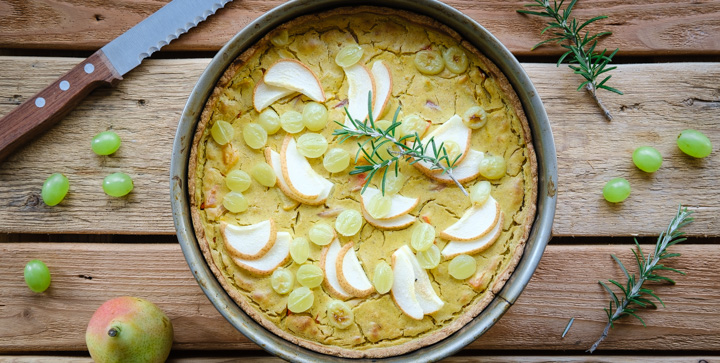 Vegane Kürbis-Birnen-Quiche mit Cashew-Tofu-Creme